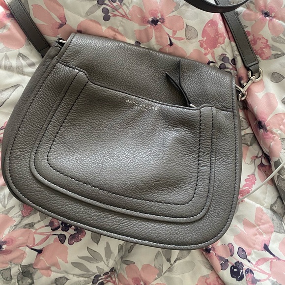 Marc Jacobs cross body - Picture 1 of 6